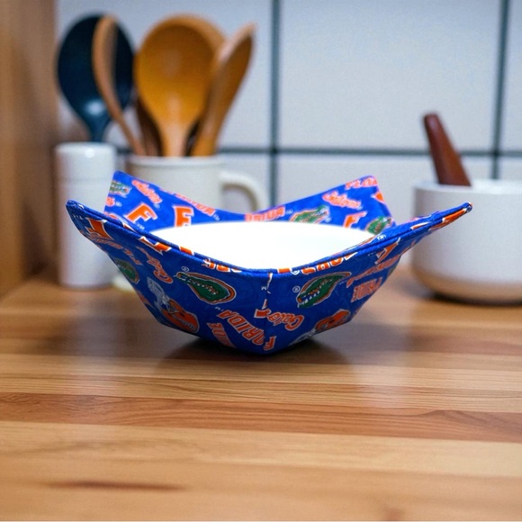 Hand Crafted Florida Gators Bowl Cozy Reversible Microwavable NCAA Team Fan Gift - Picture 10 of 14